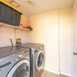 https://a-2-br-victorian-home-away-from-home.bestsacramentohotels.com