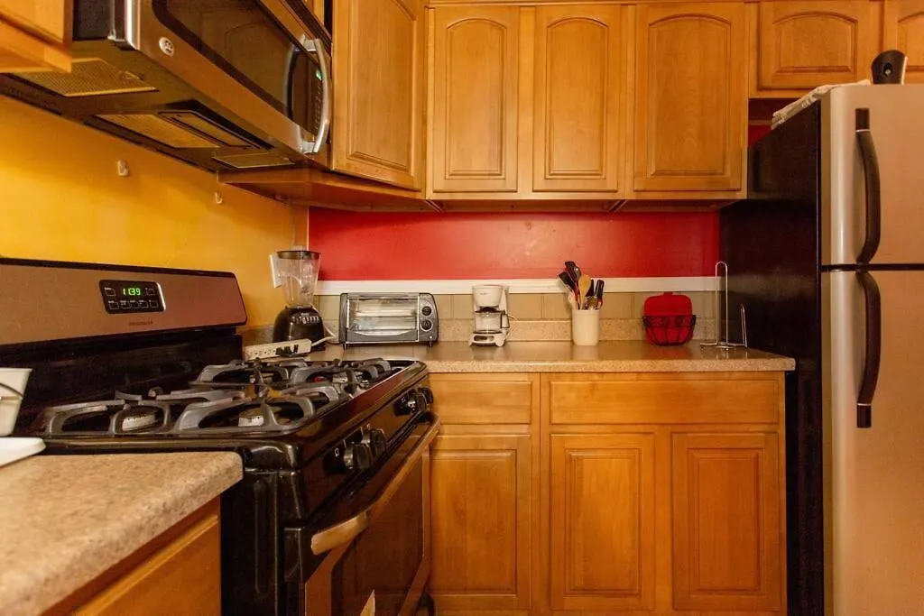 Large Apt, One Block To Train Apartment New York